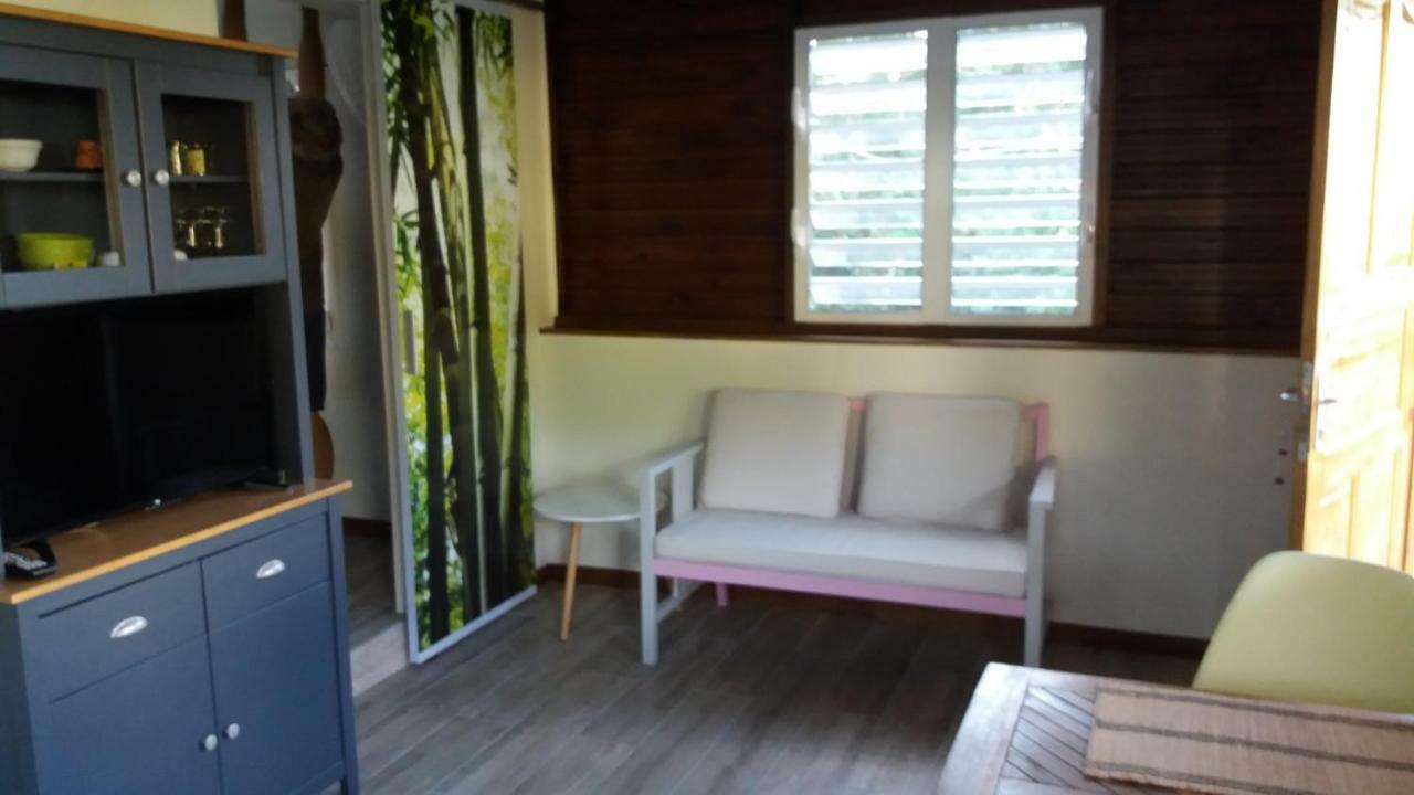 Gîte Bananier Bouillante Extérieur photo